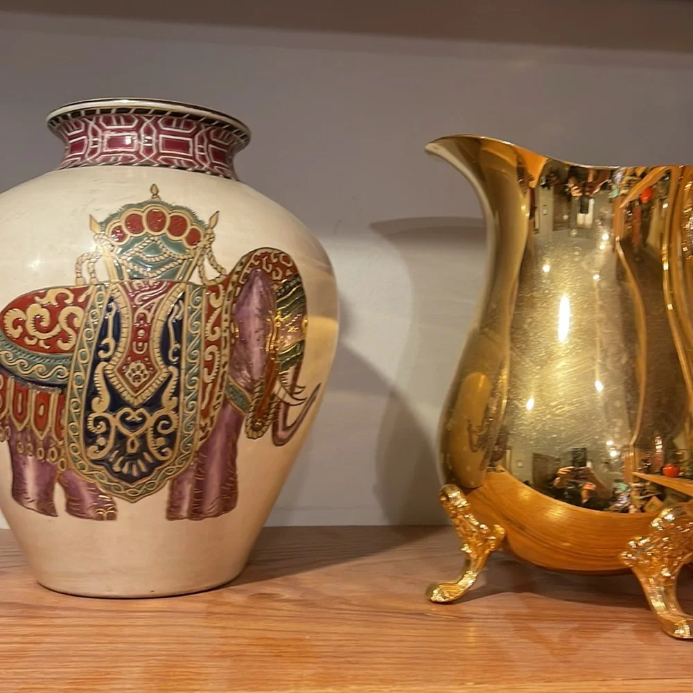 ELEPHANT VASE | 9 x 8 1/2 approx | Gorgeous | Home Decor